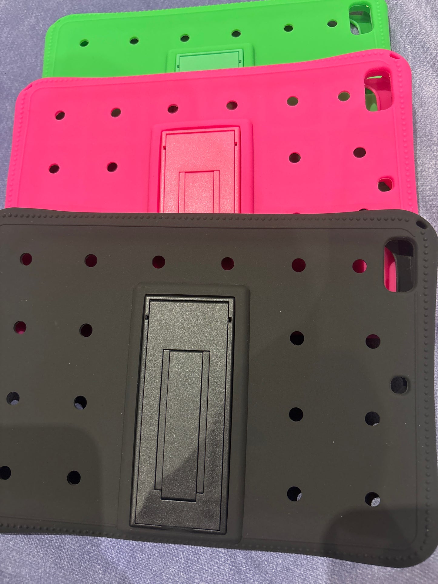 Fundas con dijes para iPad