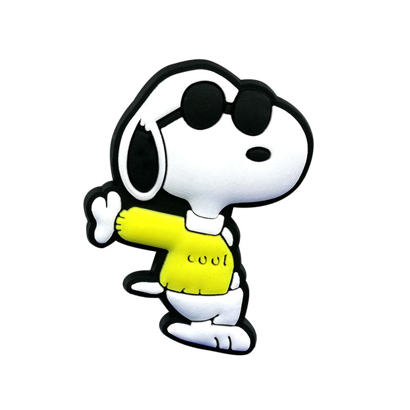 Inspirado en el dije para zapatos de Charlie Brown (Snoopy)