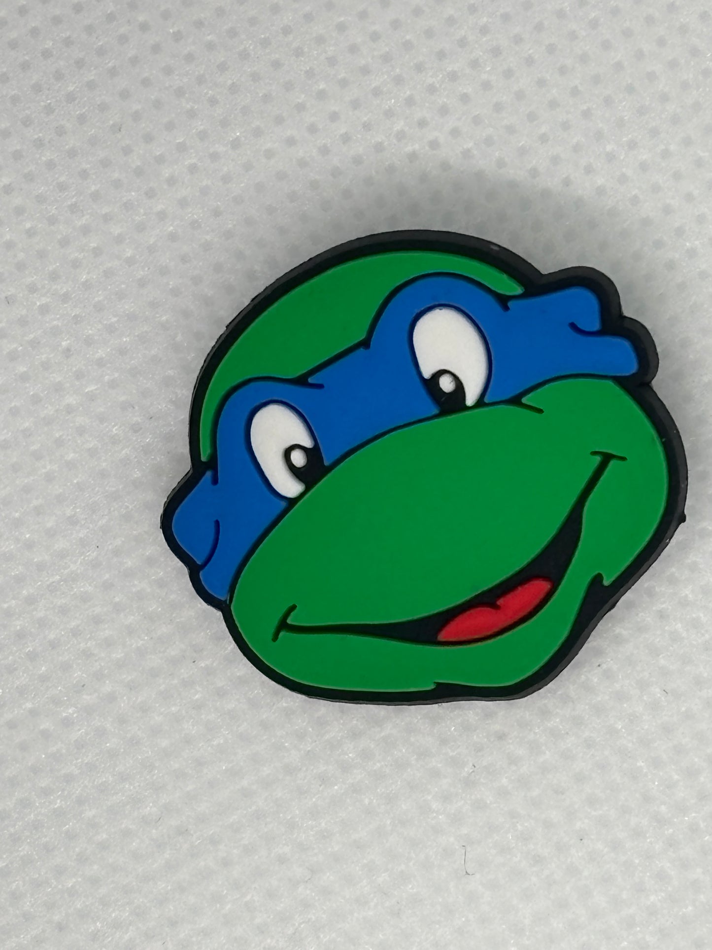 Inspirado en los adornos para zapatos de las Tortugas Ninja Adolescentes Mutantes