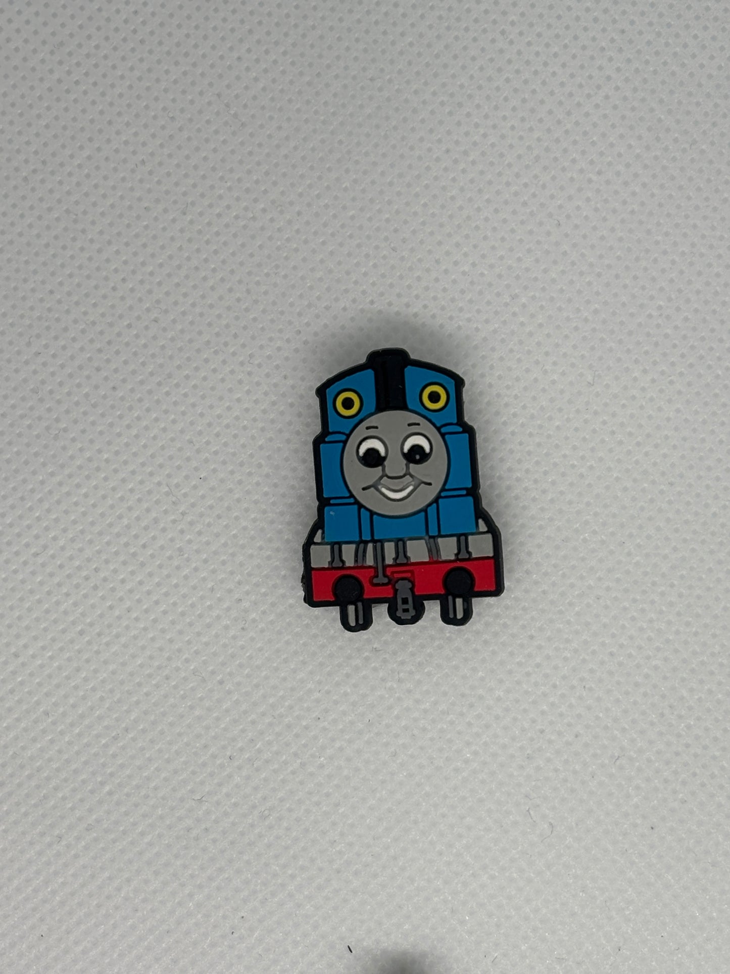 Inspirado en los adornos para zapatos de Thomas y sus amigos