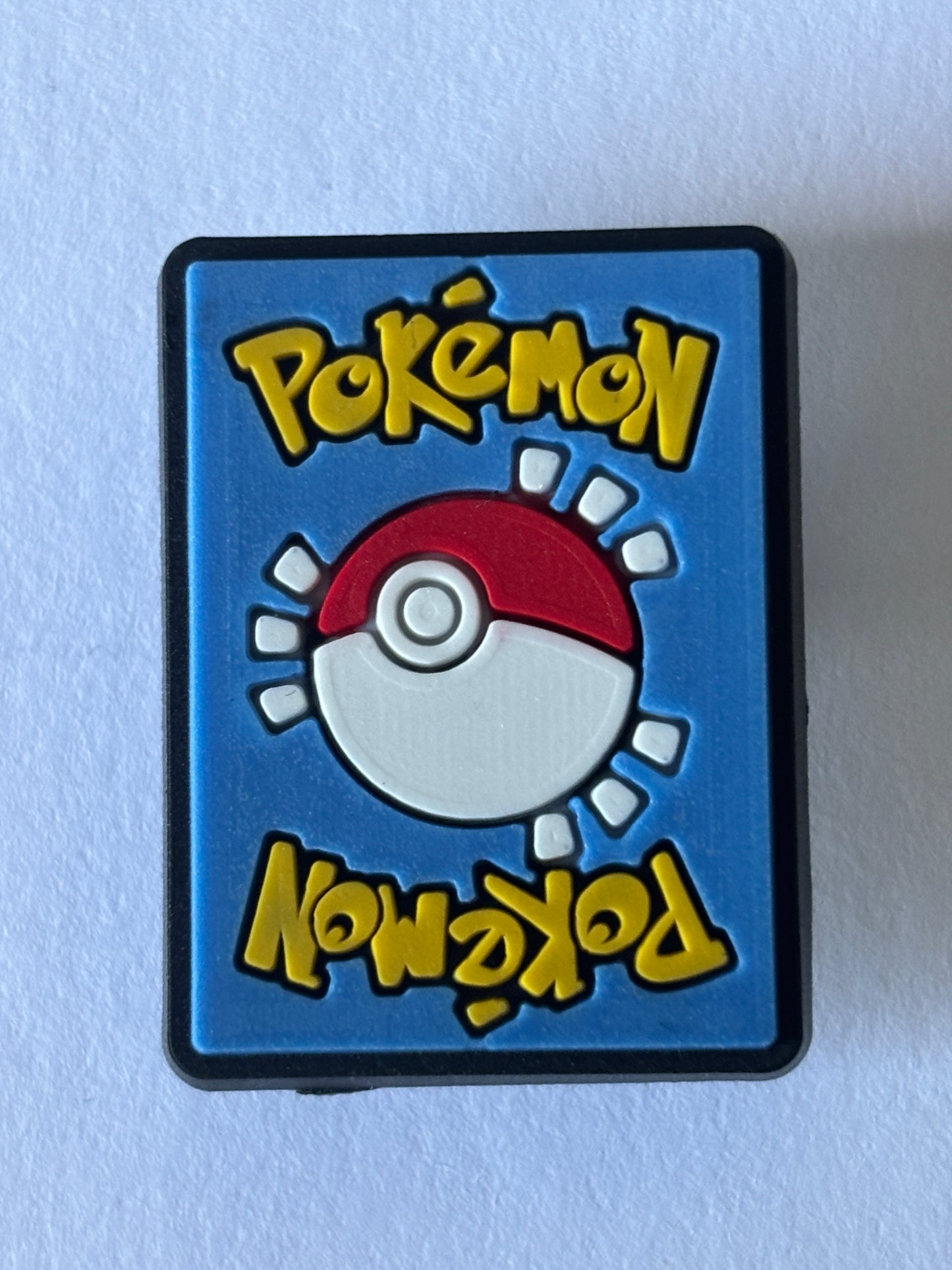 Inspirado en los adornos para zapatos de Pokémon