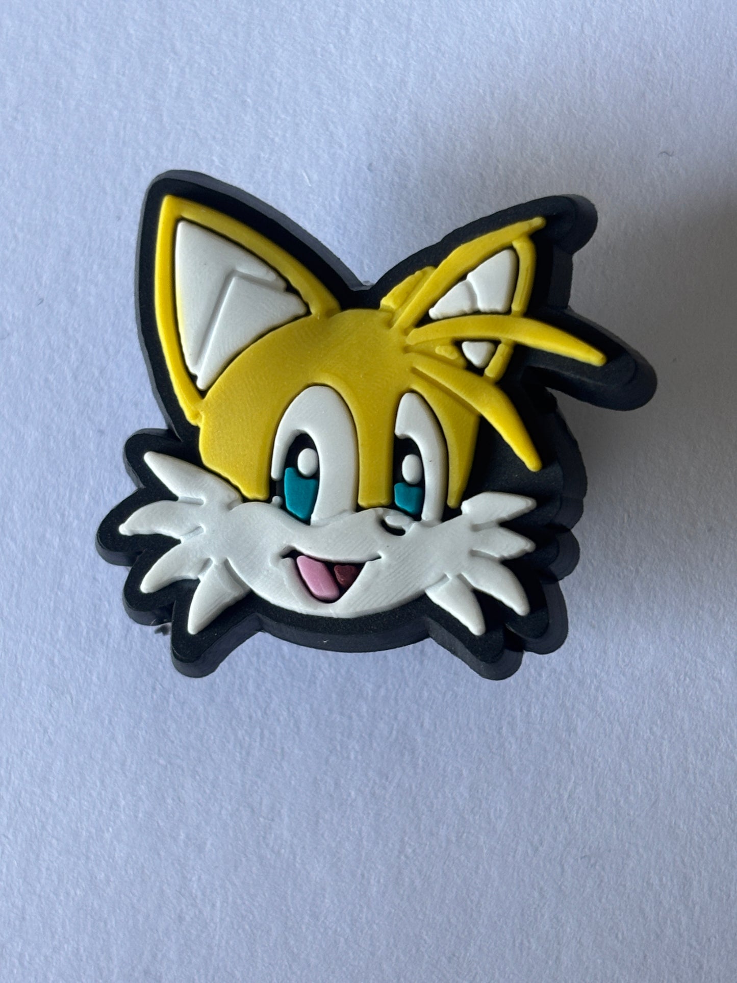 Inspirado en el dije para zapatos de Sonic the Hedgehog