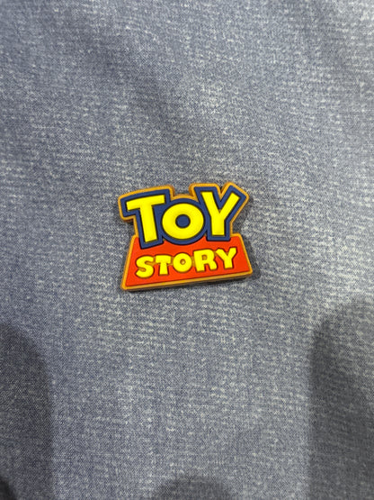 Inspirado en el dije de zapato con logotipo de dibujos animados