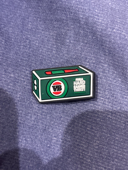 Inspirado en los adornos para zapatos de marcas de alcohol