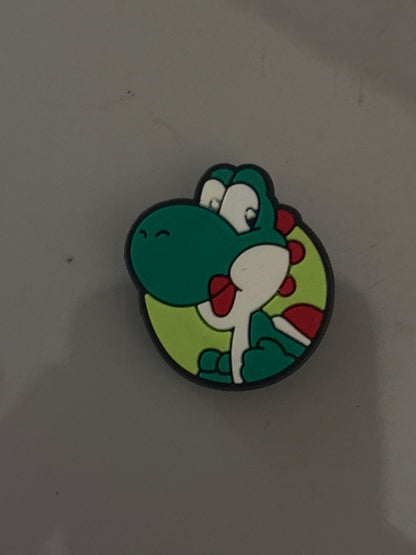 Inspirado en los adornos para zapatos de Super Mario