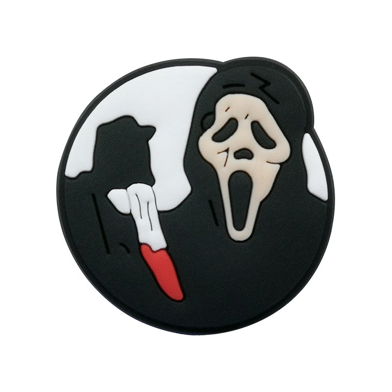 Inspirado en los adornos para zapatos con temática de terror