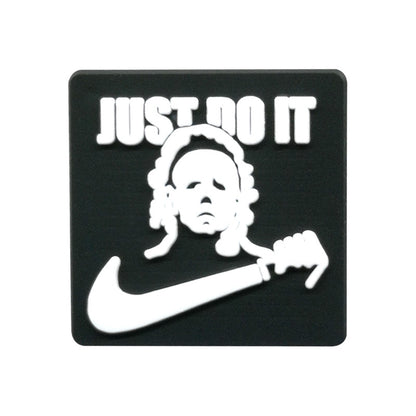 Inspirado en los adornos para zapatos con temática de terror