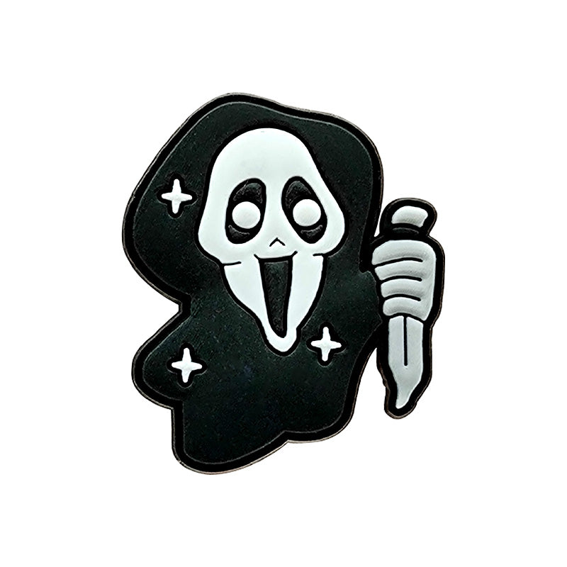 Inspirado en los adornos para zapatos con temática de terror