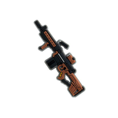 Inspirado en los adornos para zapatos de armas