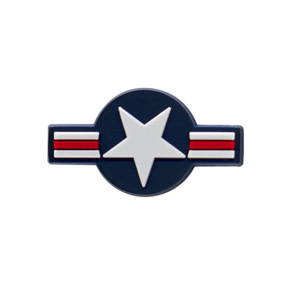 Inspirado en los adornos para zapatos de armas