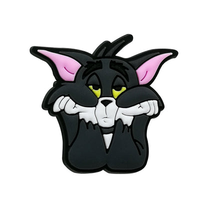 Inspirado en los adornos para zapatos de Tom y Jerry