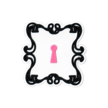 Inspirado en los adornos para zapatos de Alicia en el país de las maravillas.