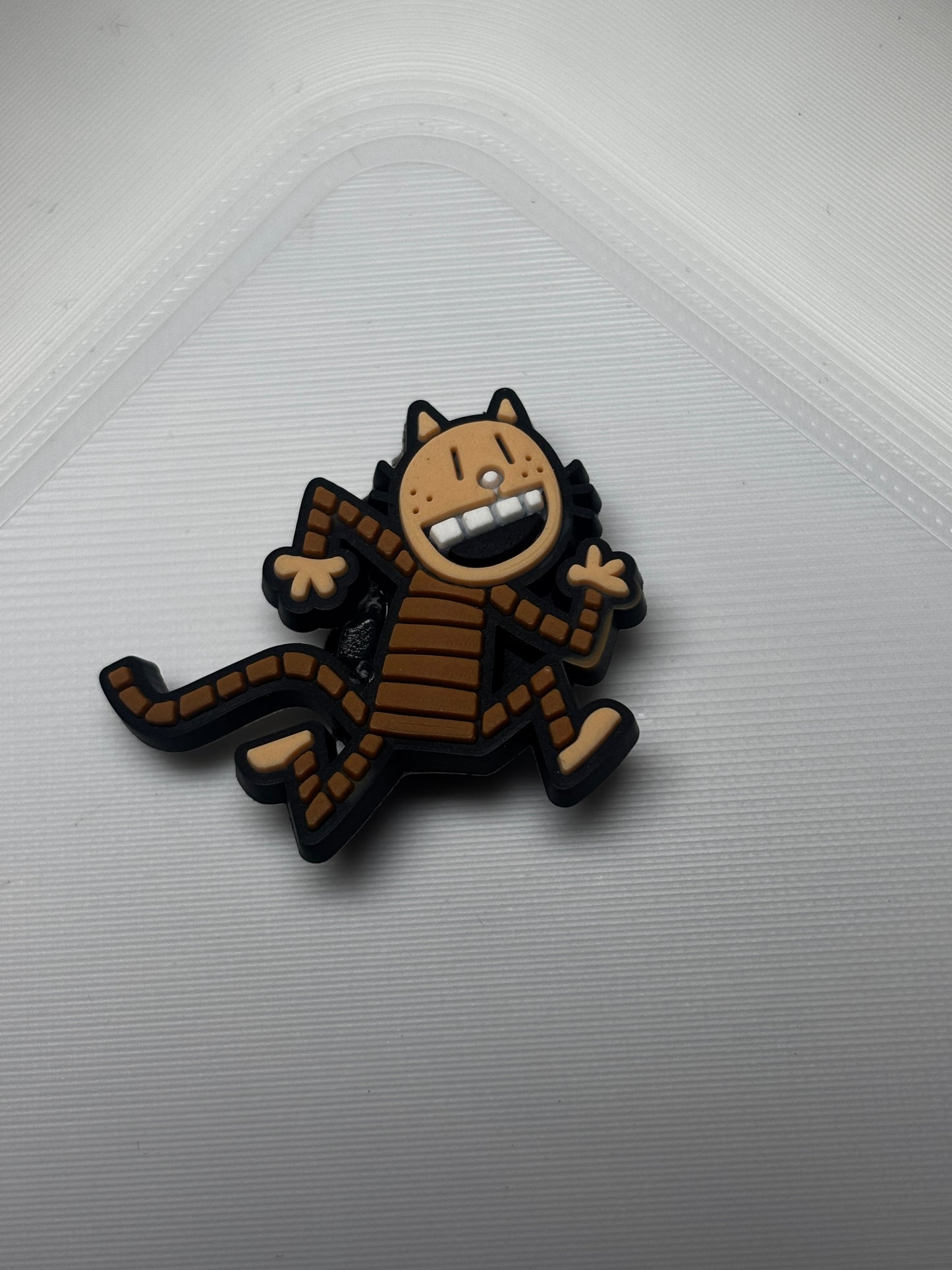 靈感來自（模板）鞋飾