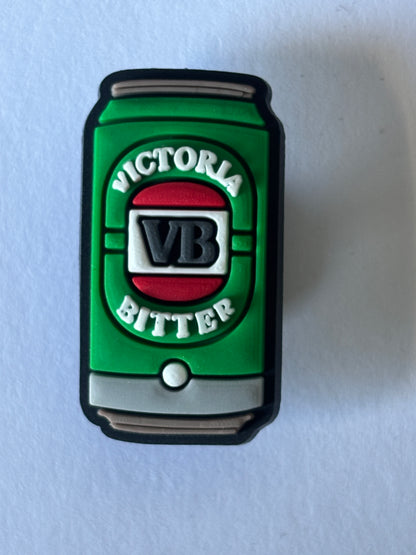 Inspirado en los adornos para zapatos de marcas de alcohol