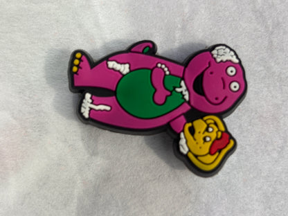 Inspirado en los adornos para zapatos de Barney y sus amigos