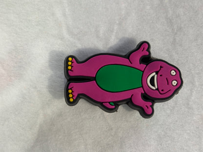 Inspirado en los adornos para zapatos de Barney y sus amigos